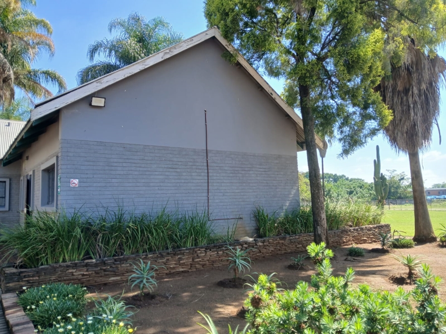 To Let Commercial Property for Rent in Waterval East North West